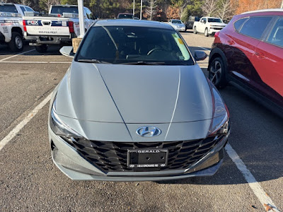 2022 Hyundai Elantra Hybrid