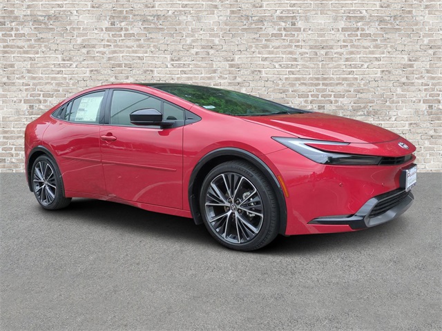 2025 Toyota Prius XLE