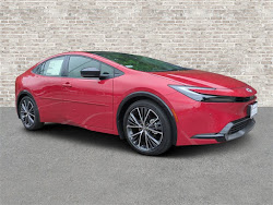 2025 Toyota Prius XLE