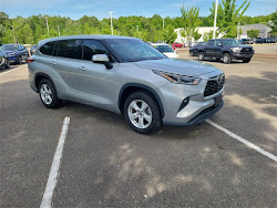 2021 Toyota Highlander LE