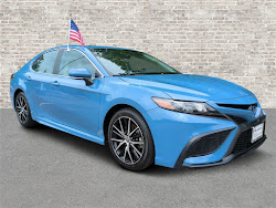 2023 Toyota Camry Hybrid SE