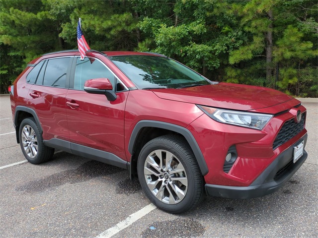 2020 Toyota RAV4 XLE Premium