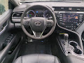 2020 Toyota Camry Hybrid XLE