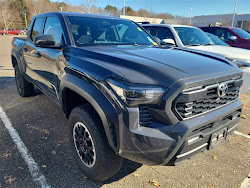 2024 Toyota Tacoma TRD Off-Road