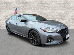2023 Nissan Maxima SR