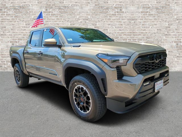 2026 Toyota Tacoma Hybrid TRD Off Road