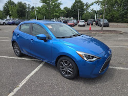 2020 Toyota Yaris XLE