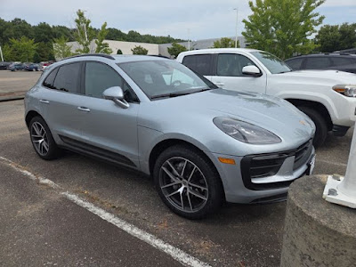 2025 Porsche Macan