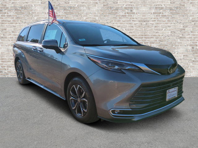 2026 Toyota Sienna Platinum